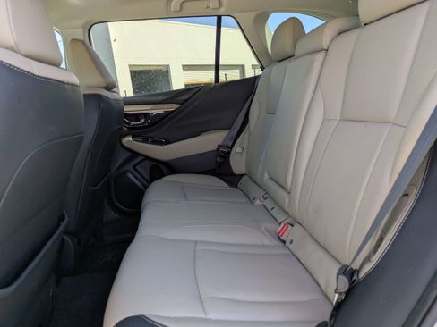 Used 2021 Subaru Outback Limited image 15
