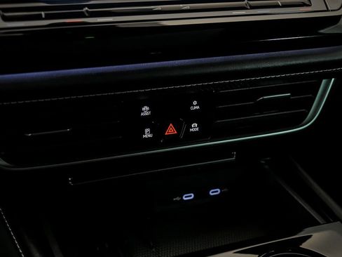 Certified 2026 Volkswagen Atlas SEL Premium R-Line image 21