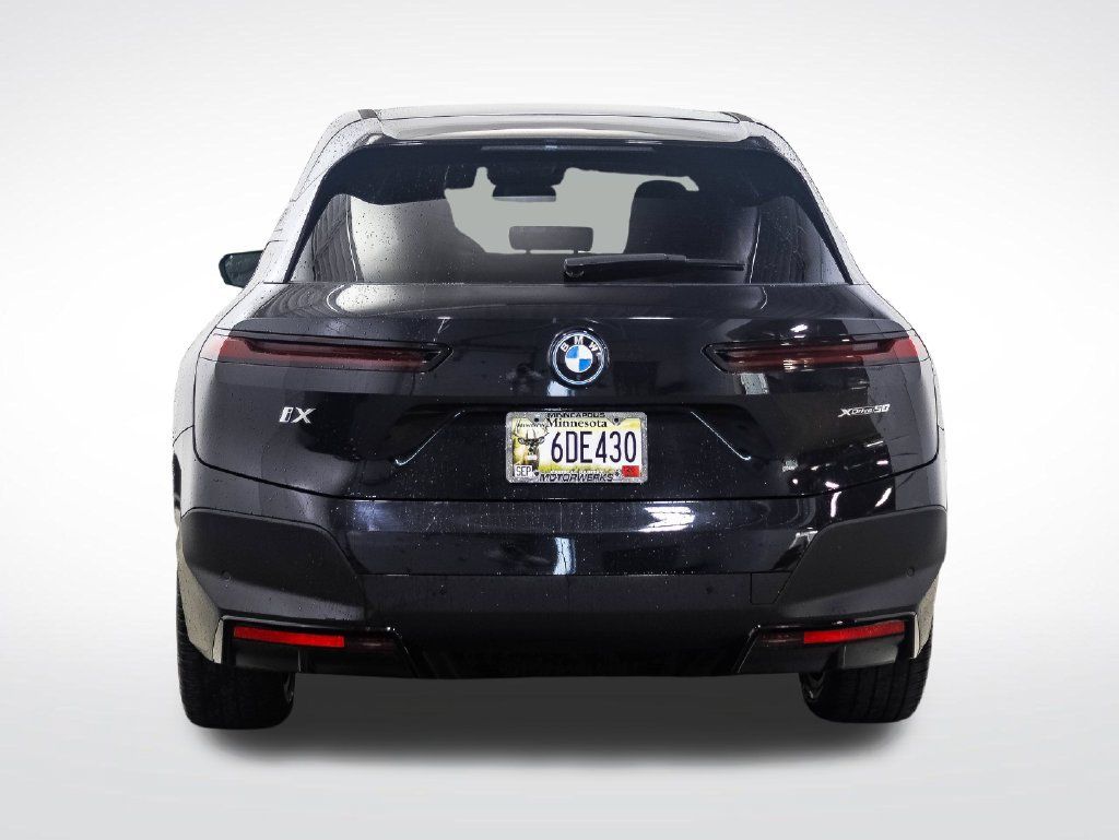 Certified 2024 BMW iX xDrive50 w/ Radiant Heating Package AWD/4WD image 4