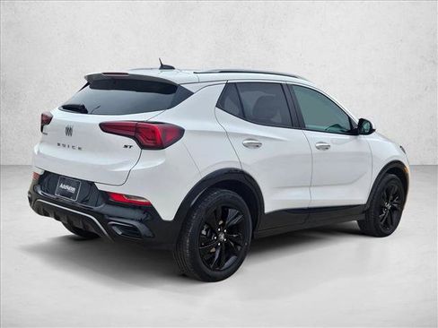 Used 2024 Buick Encore GX Sport Touring image 5