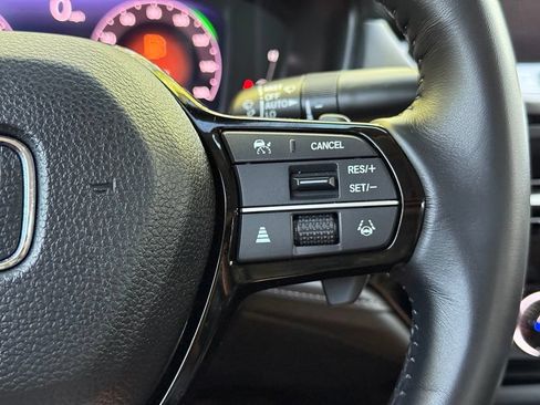 Used 2024 Honda Accord Touring image 17