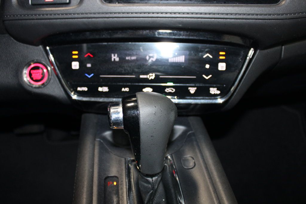 Used 2019 Honda HR-V Touring image 15