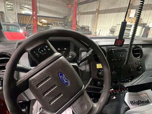 Used 2014 Ford F250 XL w/ Power Equipment Group image 14