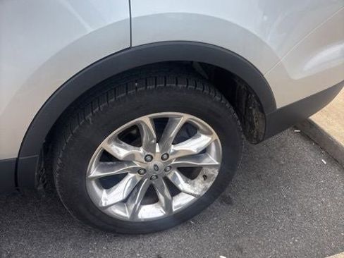 Used 2013 Ford Explorer XLT image 44