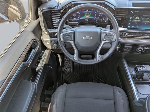 Used 2023 Chevrolet Silverado 1500 LT Trail Boss AWD/4WD image 16