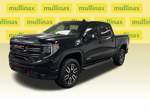 Used 2022 GMC Sierra 1500 AT4 w/ AT4 Premium Package AWD/4WD image 8