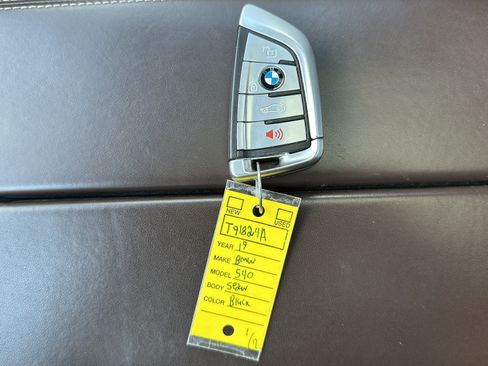 Used 2019 BMW 540i xDrive w/ M Sport Package AWD/4WD image 35