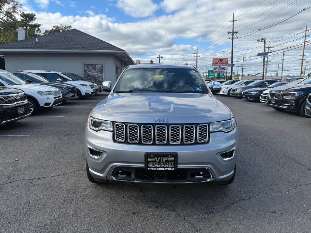 Used 2020 Jeep Grand Cherokee Overland w/ Trailer Tow Group IV RWD image 2