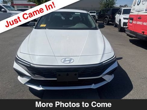 Used 2026 Hyundai Elantra Sport FWD image 8