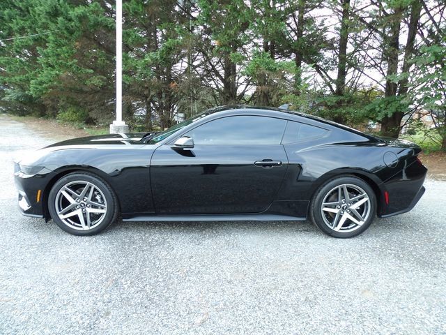 Used 2026 Ford Mustang Premium RWD image 2