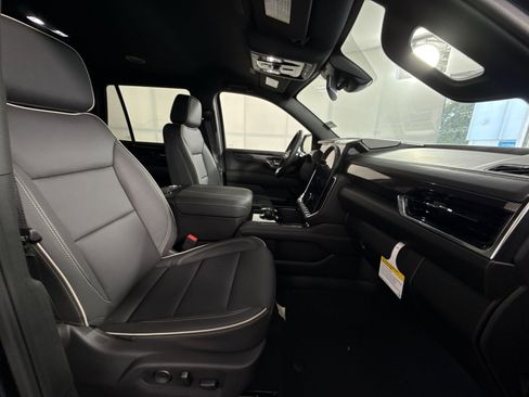 New 2026 GMC Yukon Elevation image 27