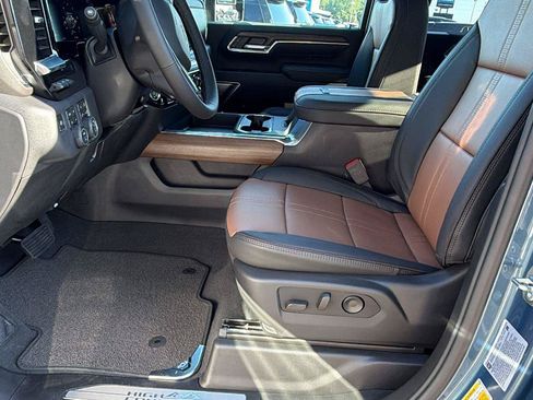 New 2026 Chevrolet Silverado 2500 High Country w/ High Country Premium Package AWD/4WD image 17