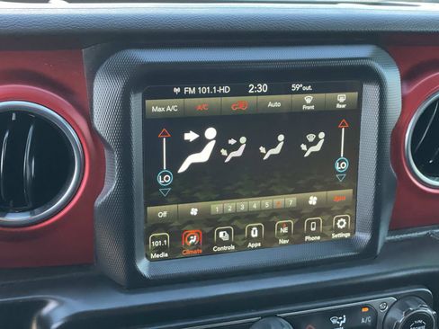 Used 2021 Jeep Wrangler Unlimited Rubicon image 10