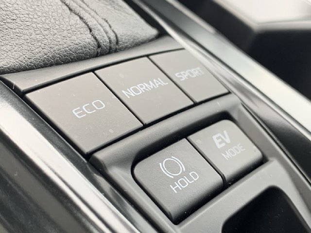 Used 2026 Toyota Camry SE FWD image 28