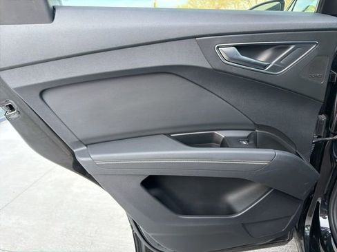 Used 2023 Audi Q4 e-tron Premium Plus w/ Premium Plus image 19