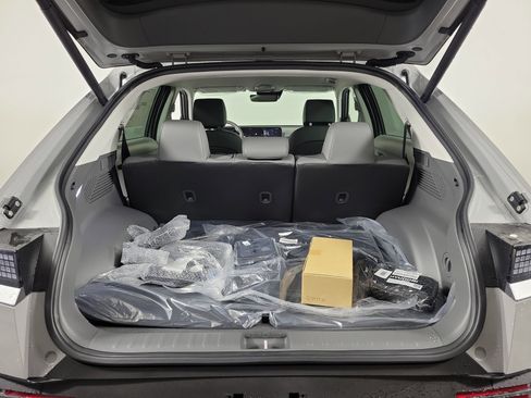 New 2026 Hyundai Ioniq 5 SEL image 36