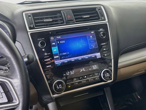 Used 2019 Subaru Outback 2.5i Premium AWD/4WD image 18