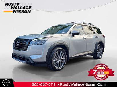 New 2025 Nissan Pathfinder SL