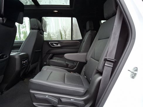 Used 2021 Chevrolet Tahoe LT w/ LT Signature Package AWD/4WD image 10