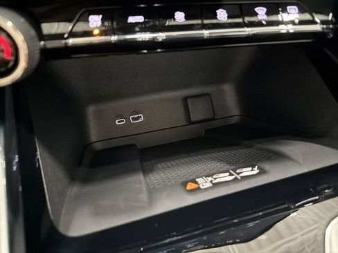 New 2026 Chevrolet Traverse High Country w/ LPO, Illumination Package image 31