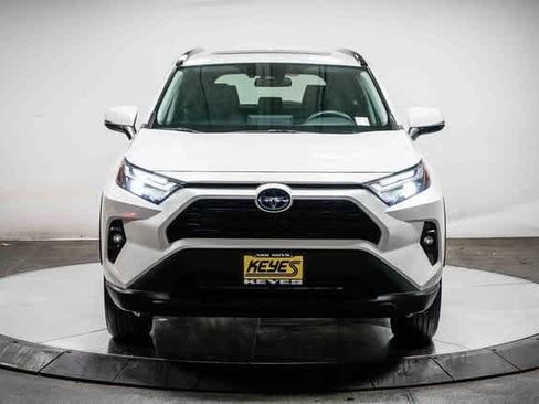 Certified 2022 Toyota RAV4 XLE Premium image 6