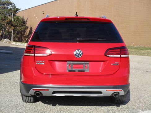 Used 2018 Volkswagen Golf Alltrack SE image 76