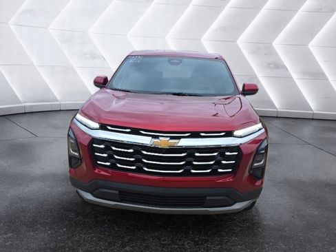 Used 2026 Chevrolet Equinox LT image 2