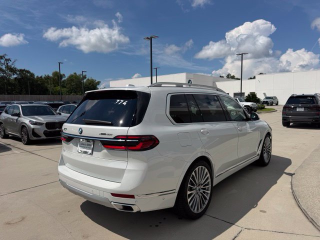 Used 2026 BMW X7 xDrive40i AWD/4WD image 6