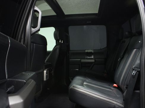 Used 2022 Ford F250 Platinum w/ FX4 Off-Road Package image 13