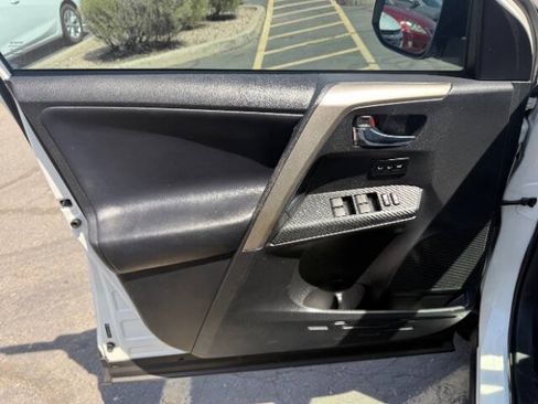 Used 2013 Toyota RAV4 Limited FWD image 10