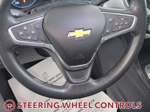 Used 2018 Chevrolet Equinox LT image 16