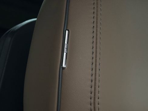 Used 2025 Lincoln Navigator L Black Label image 15