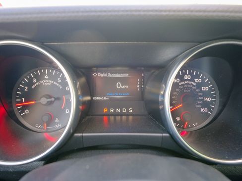 Used 2022 Ford Mustang Premium image 34