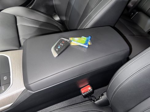 Used 2025 BMW i4 eDrive40 w/ Premium Package image 29