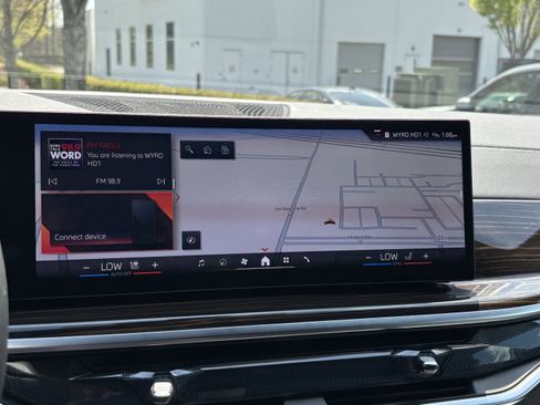 Certified 2026 BMW X6 xDrive40i image 24