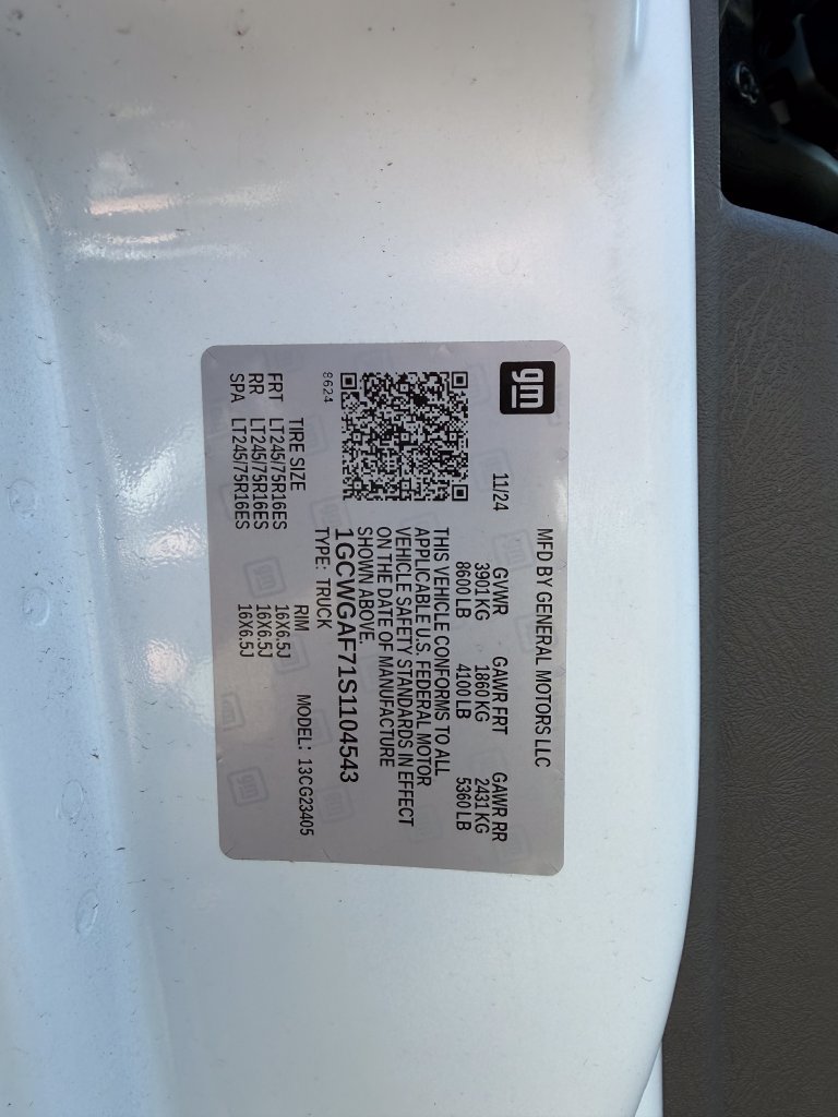 New 2025 Chevrolet Express 2500 w/ Driver Convenience Package RWD image 27