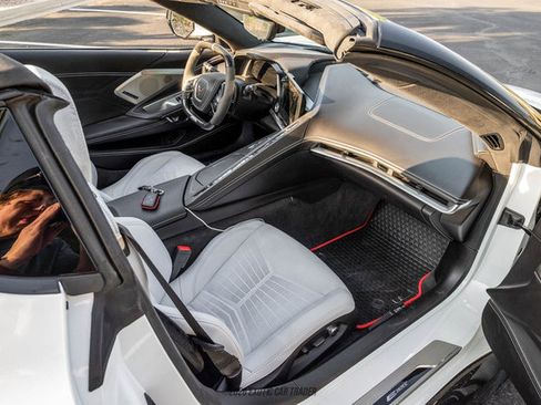 Used 2025 Chevrolet Corvette E-Ray AWD/4WD image 31
