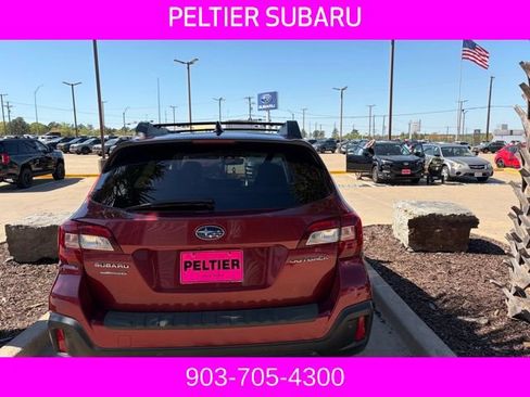 Used 2018 Subaru Outback 2.5i Limited image 17
