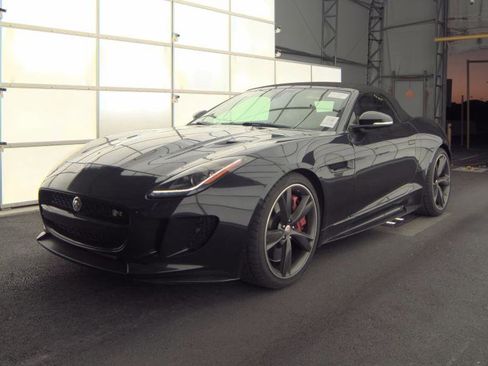 Used 2016 Jaguar F-TYPE R image 2