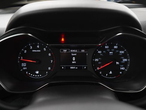 Used 2022 Chevrolet TrailBlazer LT w/ Convenience Package FWD image 24