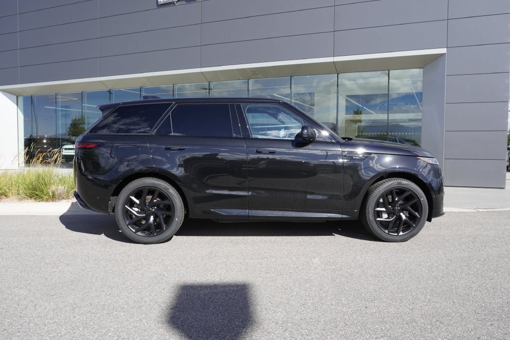 New 2026 Land Rover Range Rover Sport Dynamic SE AWD/4WD image 7