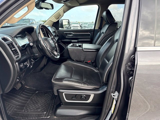 Used 2019 RAM 1500 Laramie AWD/4WD image 2