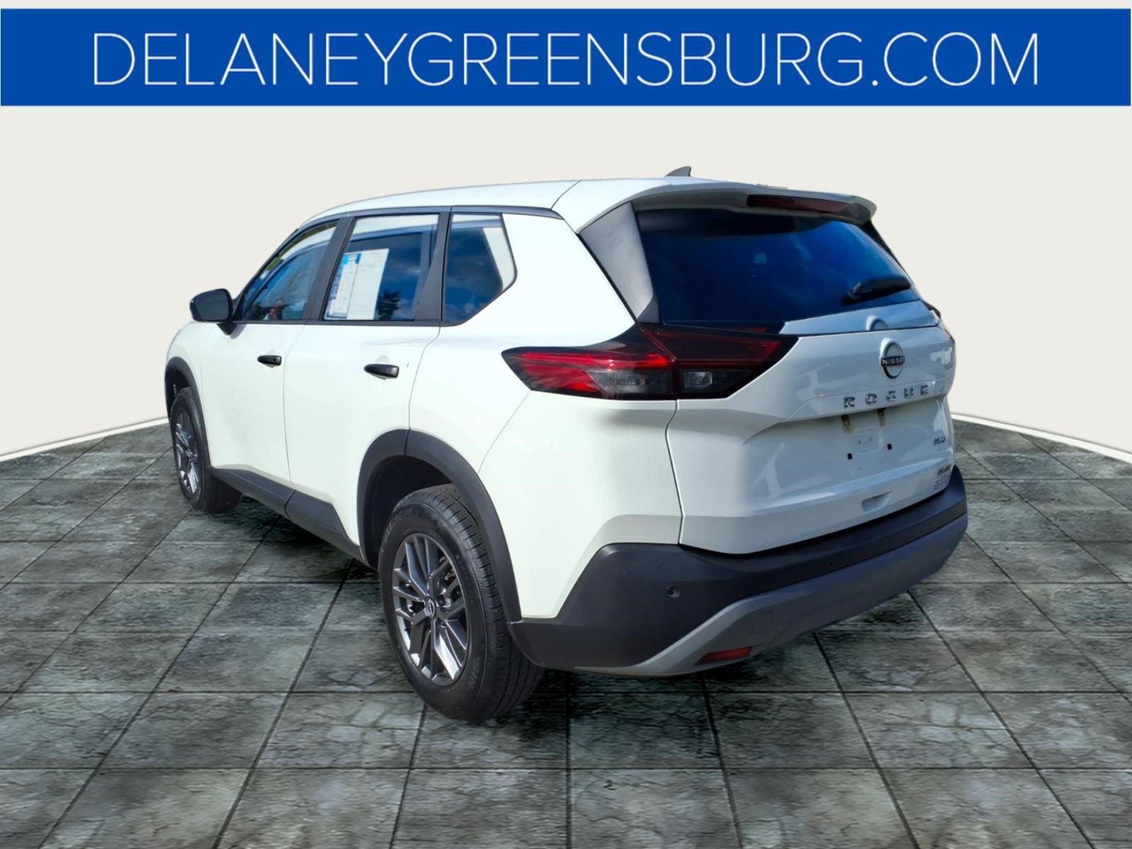 Used 2023 Nissan Rogue S AWD/4WD image 5