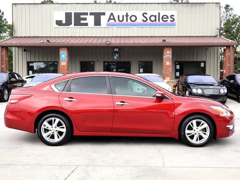 Used 2013 Nissan Altima 2.5 SL w/ Technology Pkg FWD image 8