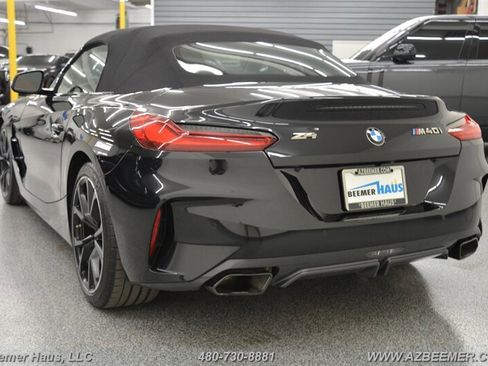 Used 2023 BMW Z4 M40i w/ Premium Package image 10