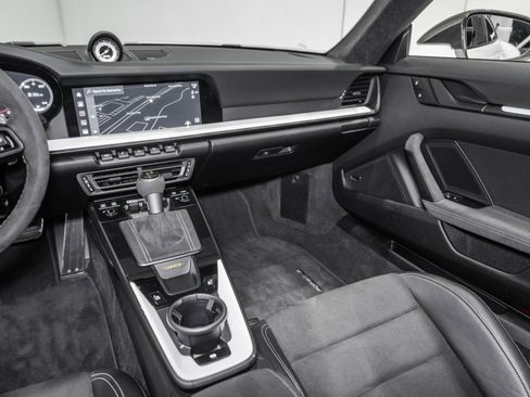 Used 2022 Porsche 911 GT3 image 24