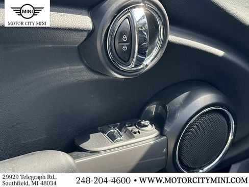 Used 2014 MINI Cooper 2-Door Hardtop FWD image 18