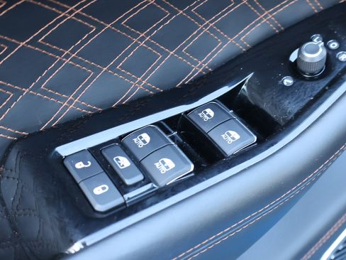 Used 2023 Jeep Grand Cherokee Summit image 16