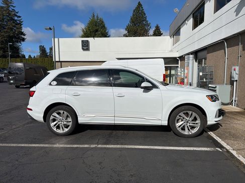 Used 2023 Audi Q7 3.0T Premium Plus image 4