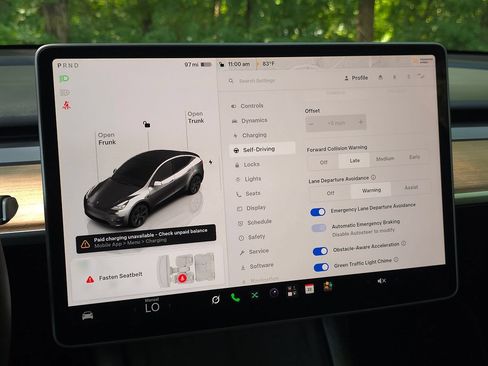 Used 2025 Tesla Model Y Long Range RWD image 38